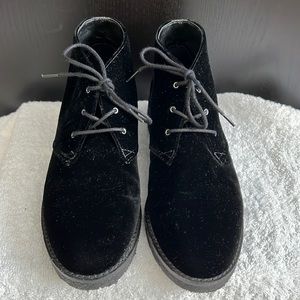 Ladies Marc Fisher Black Suede Booties